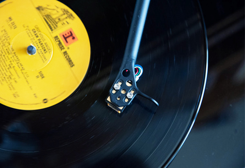 Begagnade eller nya vinylspelare – hitta din favorit! - Tradera